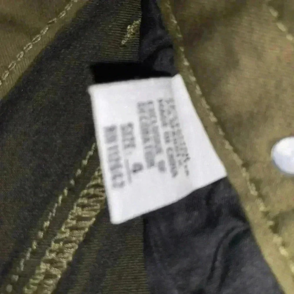Oak&Poppy Women’s Size 4 Pants - Picture 3 of 3
